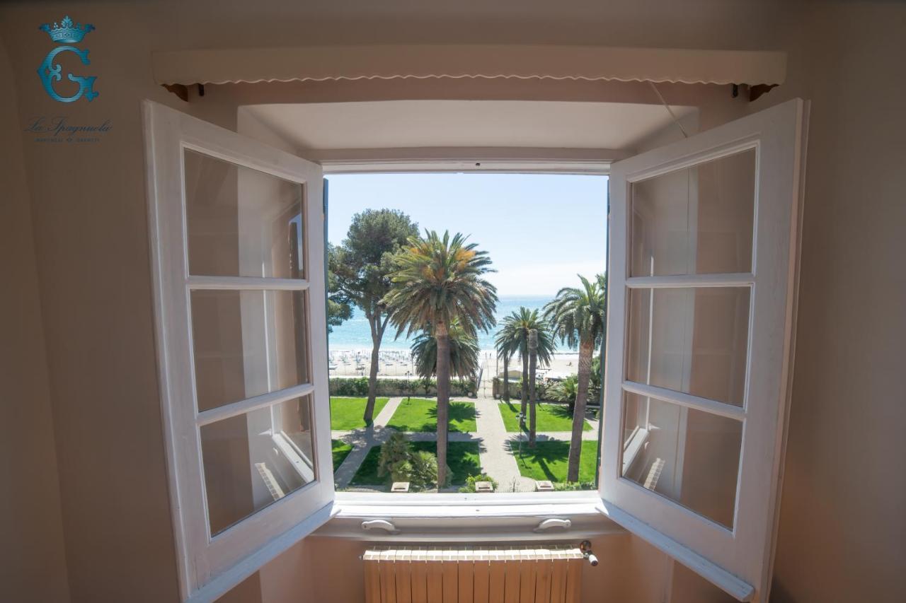 La Spagnuola - Villa Cinquecentesca Sul Mare Con Parco Privato Savona Exterior foto
