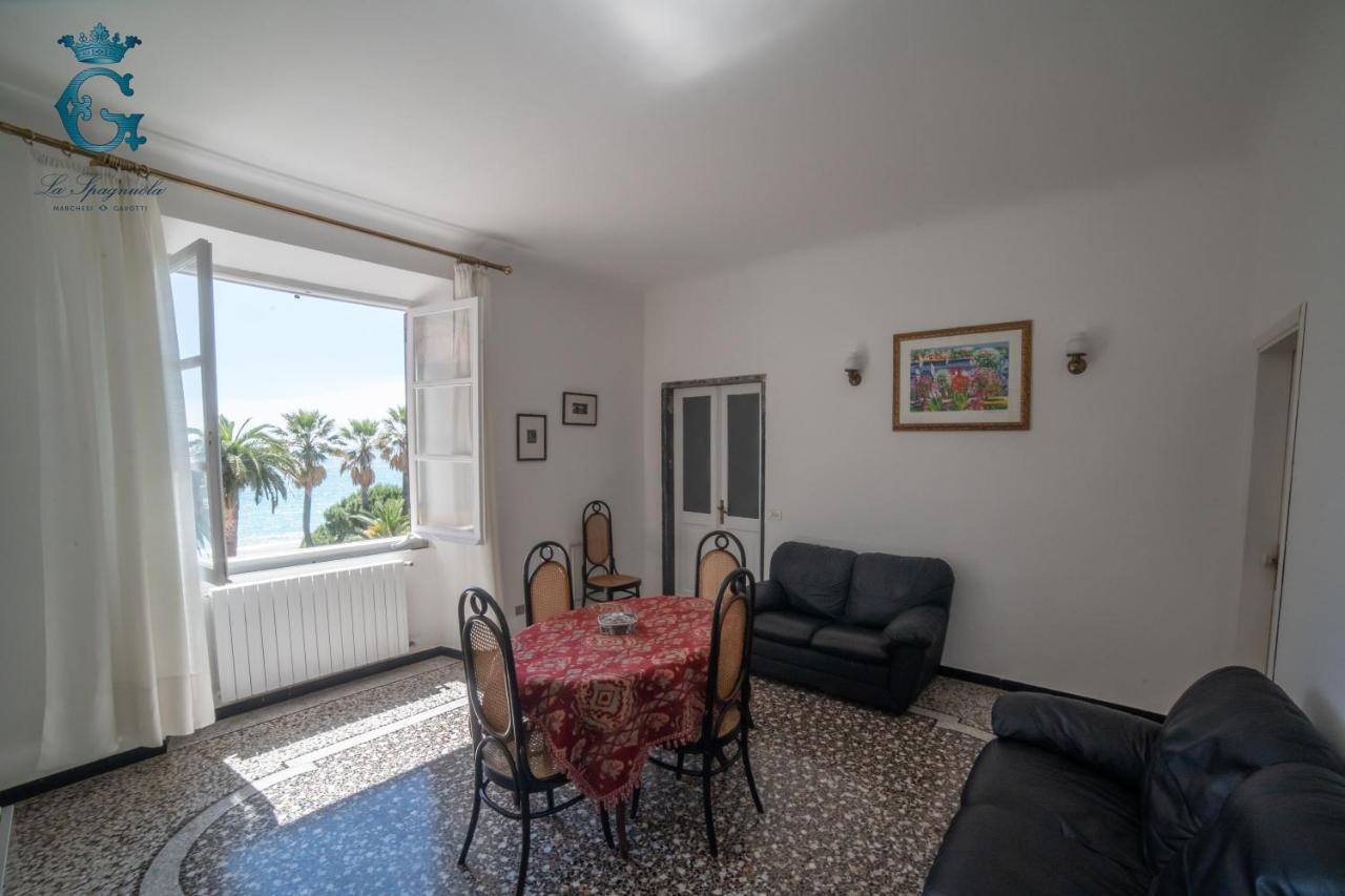 La Spagnuola - Villa Cinquecentesca Sul Mare Con Parco Privato Savona Exterior foto